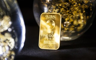 2025巨汇黄金投资战略：四象限周期模型下的对冲布局与消费革命